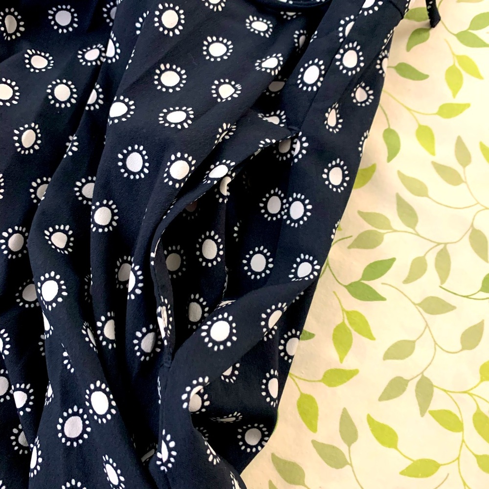 Lace-up fit and flare dress. - Picture 7 of 8